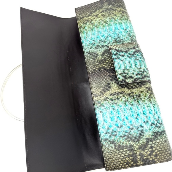 Ferragamo Exotic Python Ring Clutch – Rare Collector’s Piece - Picture 8 of 14